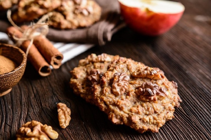 maple walnut cookies. Holiday cookie recipes