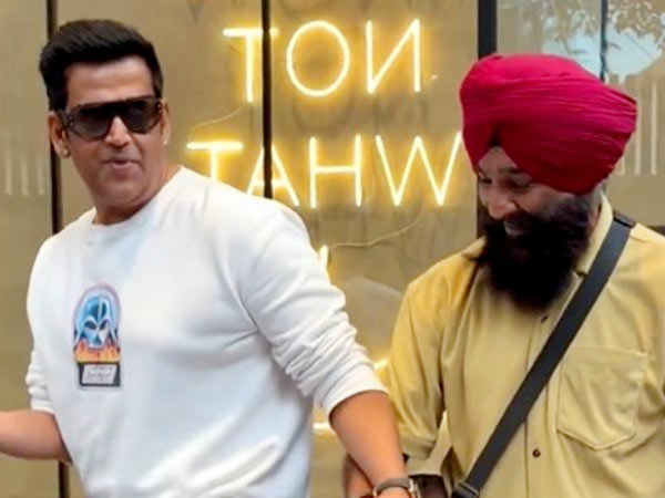 Ravi Kishan Recreates Viral Dance Step With Paps and team Mirzapur