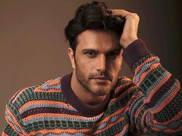 Prabhas Is a âVery Generous Manâ Says His Fauzi Co-star Jitin Gulati